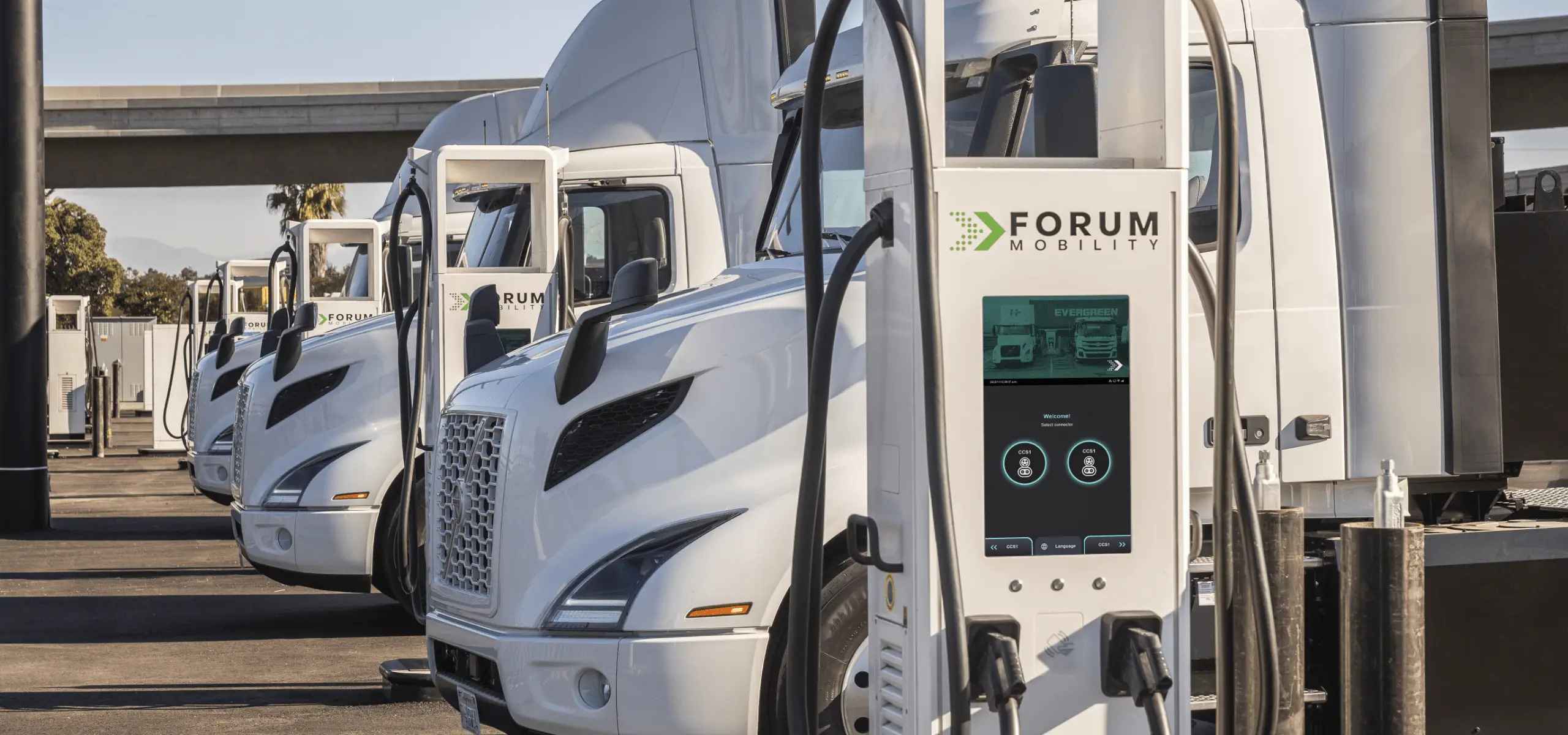 Forum Mobility chargers and trucks at FM Ontario
